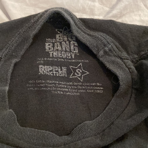 💥3/$15💥 Big Bang Theory T-shirt - Picture 4 of 7